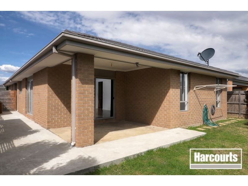 24 Tarcoola Way, Sandhurst VIC 3977