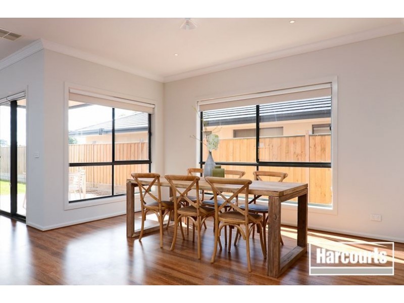 212 Sandhurst Boulevard, Sandhurst VIC 3977