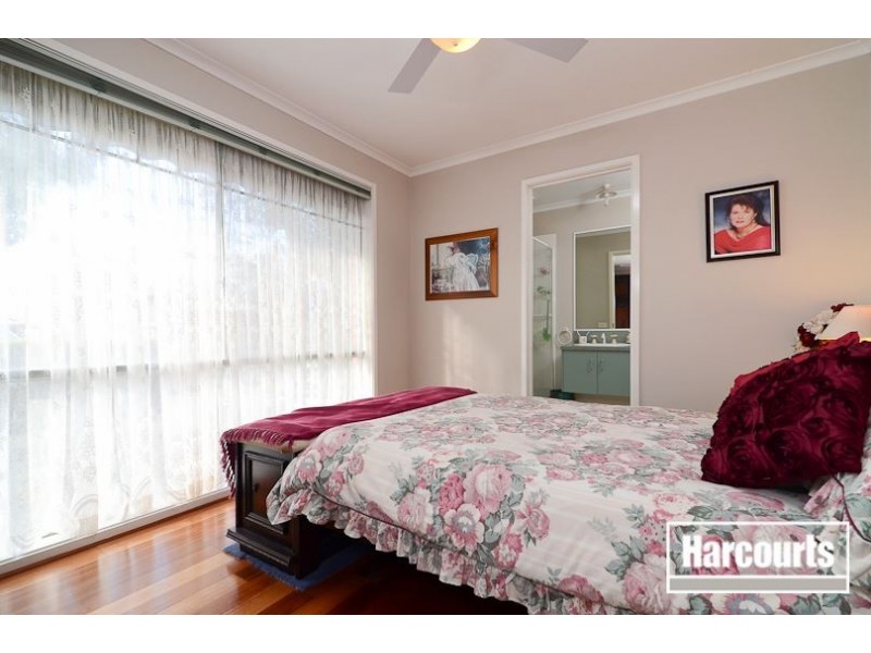 2 Gumvista Walk, Skye VIC 3977