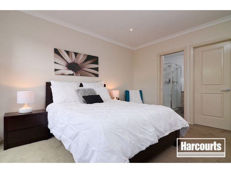 6 Ethereal Way, Sandhurst VIC 3977