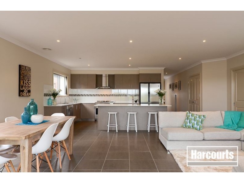 6 Ethereal Way, Sandhurst VIC 3977