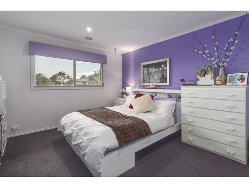 11 Nolan Court, Sandhurst VIC 3977