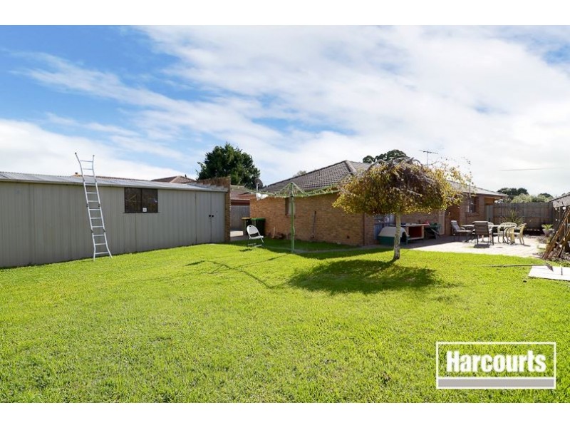 12 Van Haaster Grove, Skye VIC 3977