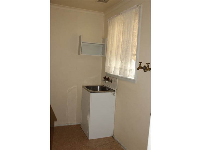 8 Bundy Court, Frankston North VIC 3200