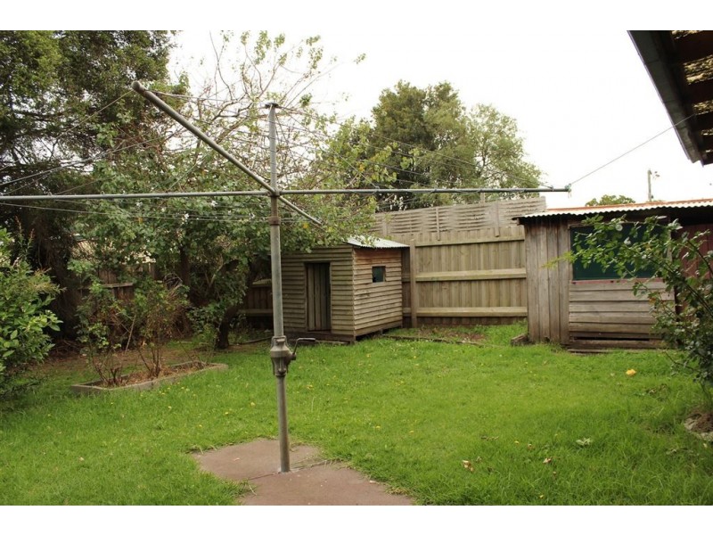 8 Bundy Court, Frankston North VIC 3200