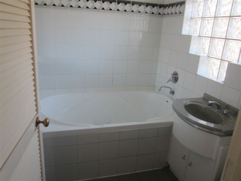 42 Moreton Street, Frankston North VIC 3200