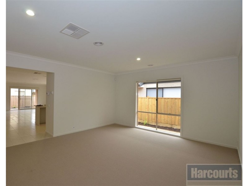 6 Torrens Terrace, Sandhurst VIC 3977