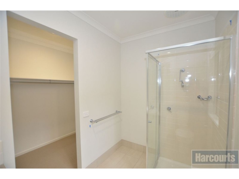 6 Torrens Terrace, Sandhurst VIC 3977