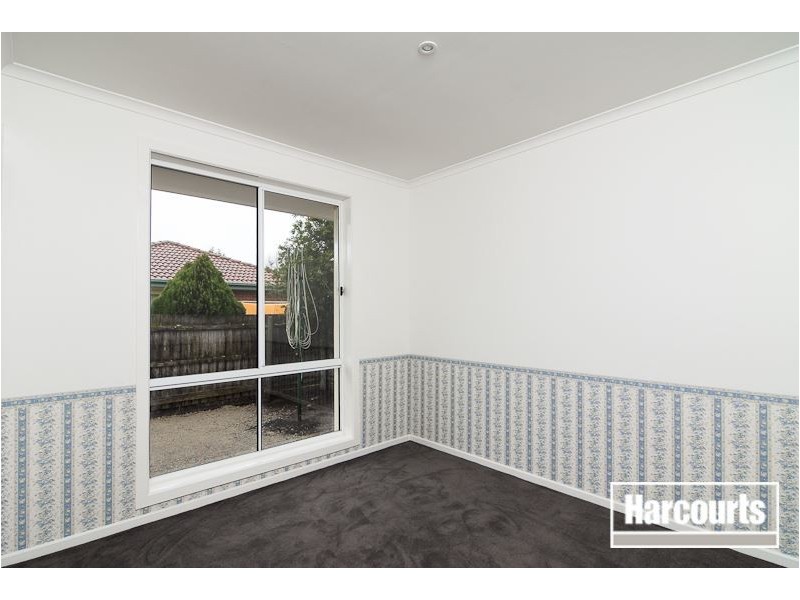 8 Cobblestone Avenue, Narre Warren South VIC 3805