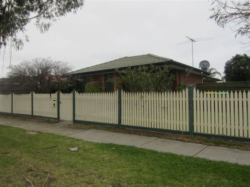 42 Herbert Road, Carrum Downs VIC 3201