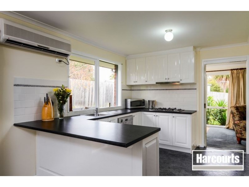 8 Denis Court, Carrum Downs VIC 3201