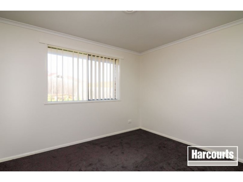 29 Postregna Way, Skye VIC 3977