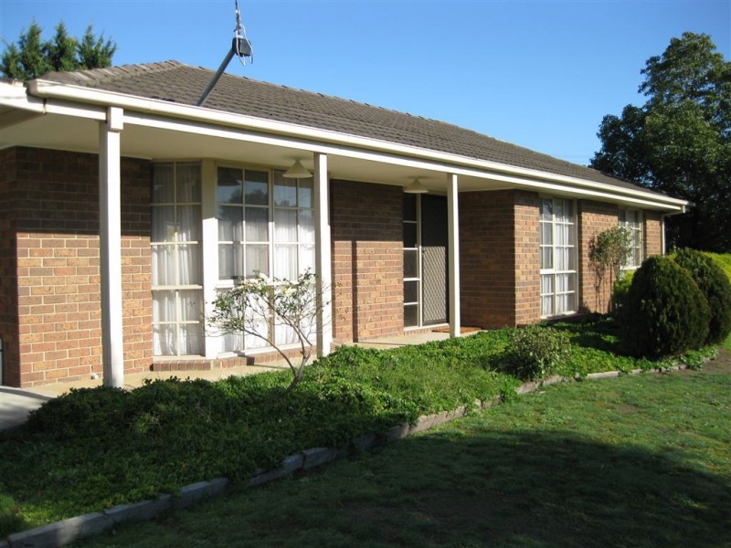 4 Heatherleigh Court, Carrum Downs VIC 3201