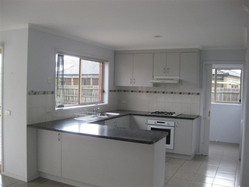 61 Herbert Road, Carrum Downs VIC 3201