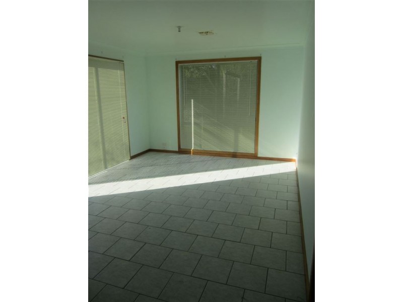 12 Fieldlark Court, Carrum Downs VIC 3201