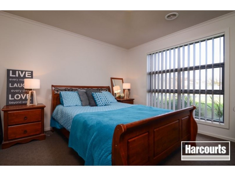 12 Myhaven Circuit, Carrum Downs VIC 3201