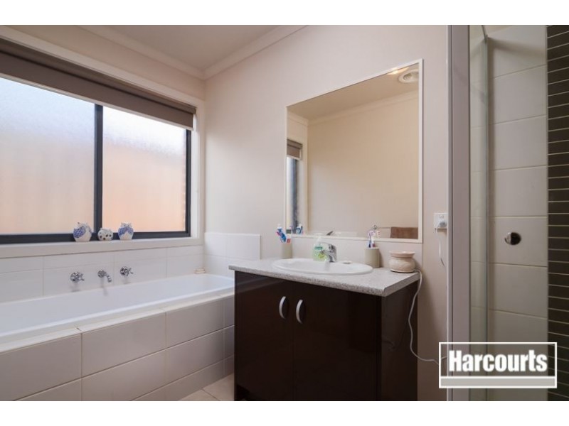 12 Myhaven Circuit, Carrum Downs VIC 3201