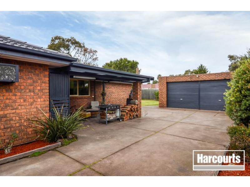 40 Balmain Drive, Carrum Downs VIC 3201