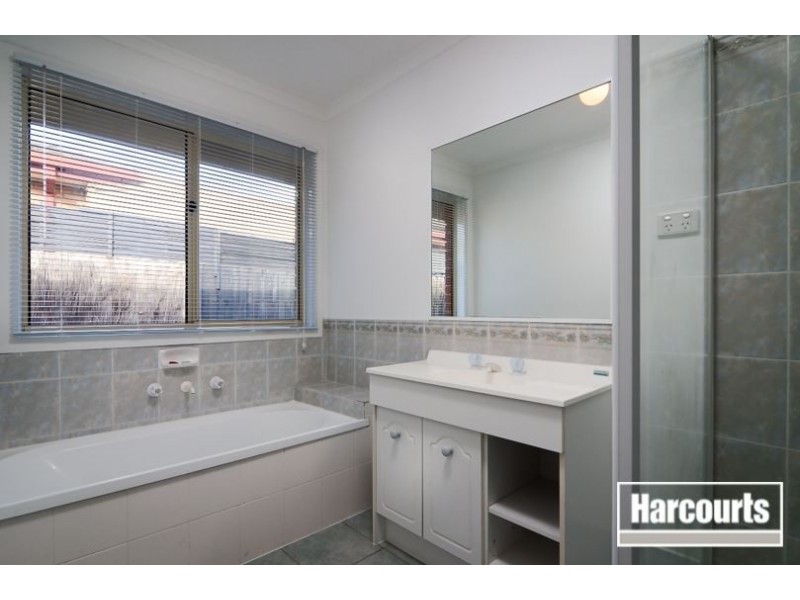 35 Orama Avenue, Carrum Downs VIC 3201