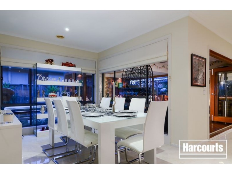 90 Sandhurst Boulevard, Sandhurst VIC 3977