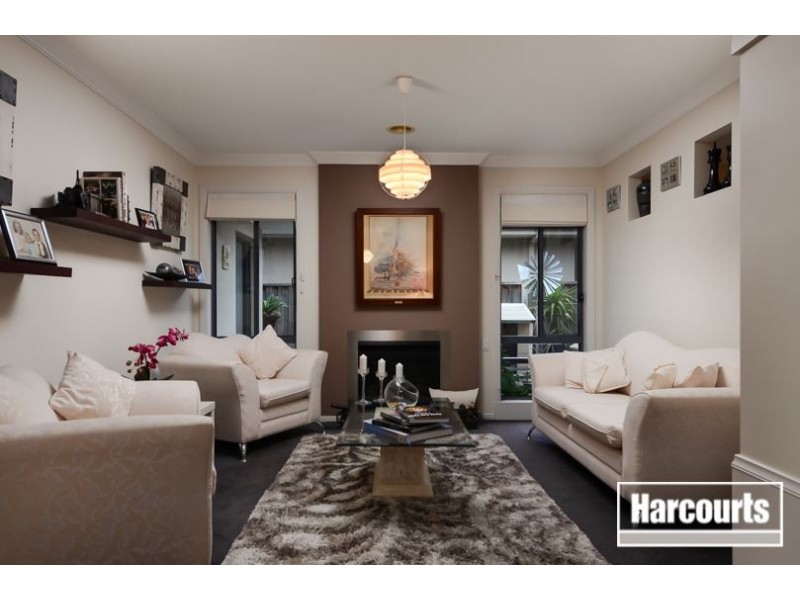 90 Sandhurst Boulevard, Sandhurst VIC 3977