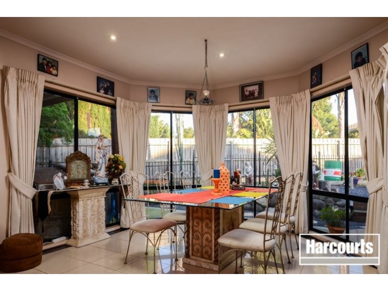 5 Glover Court, Skye VIC 3977