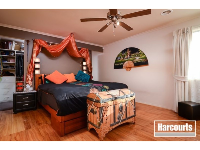 5 Glover Court, Skye VIC 3977