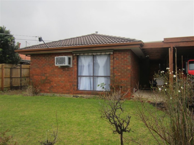 18 Currawong Drive, Carrum Downs VIC 3201