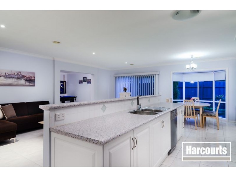 5 Bouverie Place, Skye VIC 3977