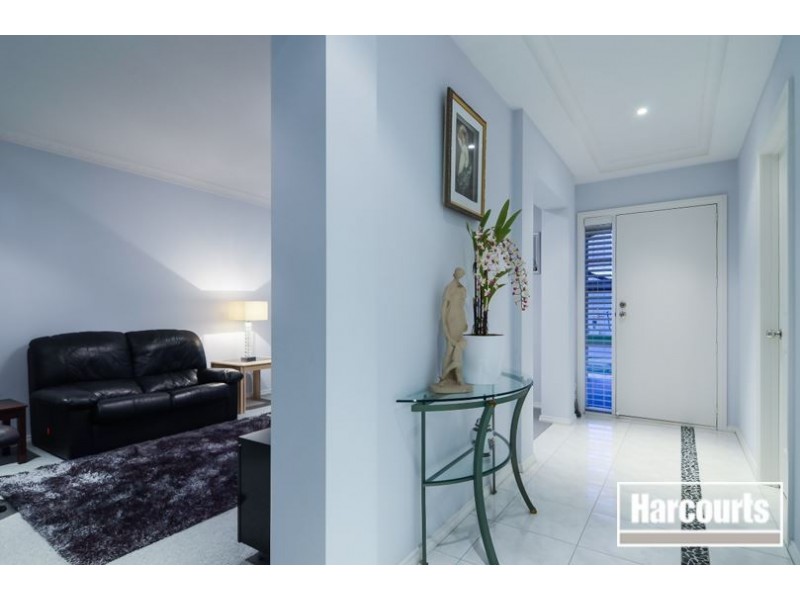 5 Bouverie Place, Skye VIC 3977