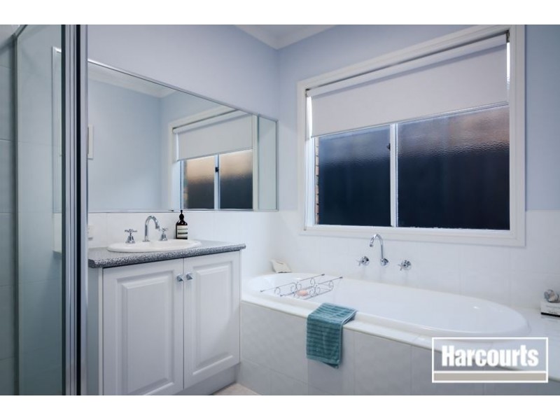 5 Bouverie Place, Skye VIC 3977