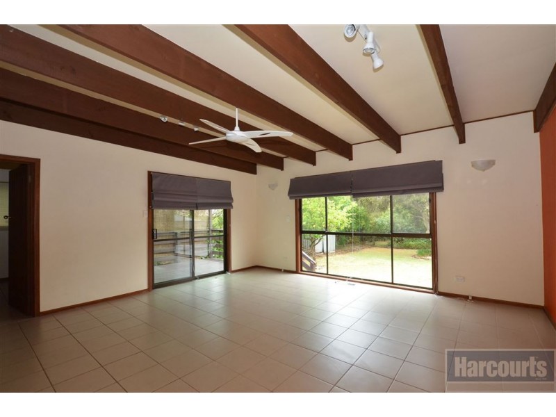 1 Grant Avenue, Seaford VIC 3198
