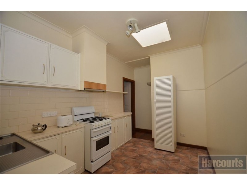 1 Grant Avenue, Seaford VIC 3198