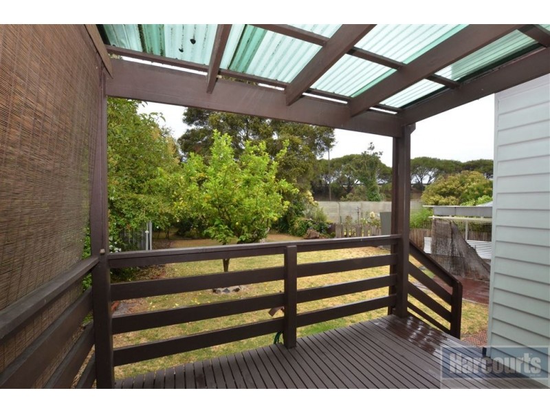 1 Grant Avenue, Seaford VIC 3198