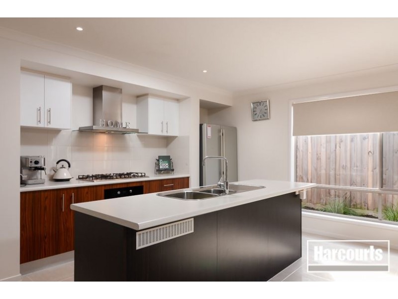 67 Wingara Drive, Rosebud West VIC 3940