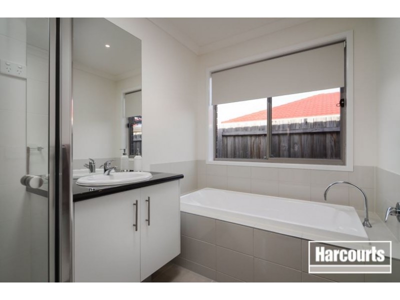 67 Wingara Drive, Rosebud West VIC 3940