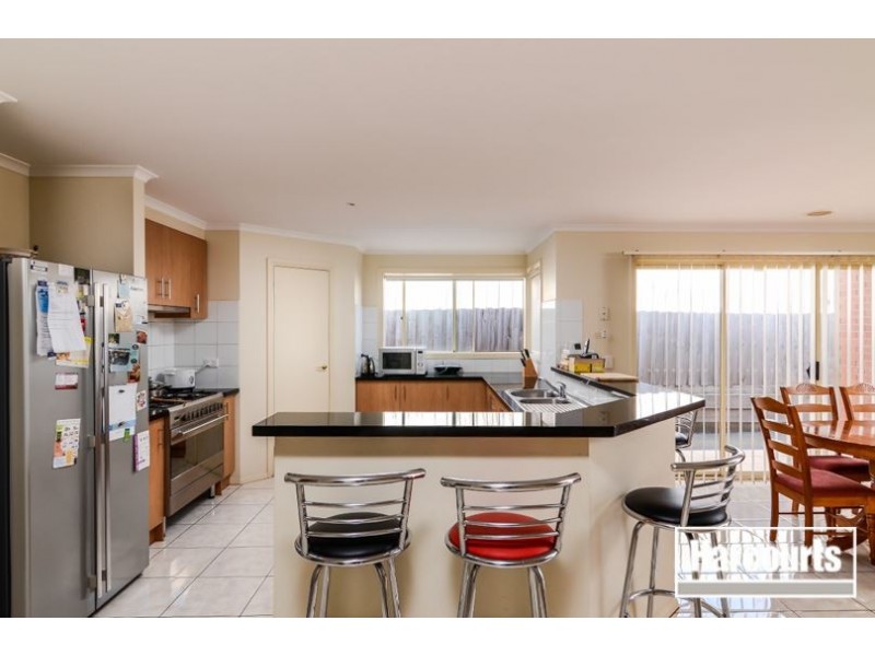 3 Arkley Close, Skye VIC 3977