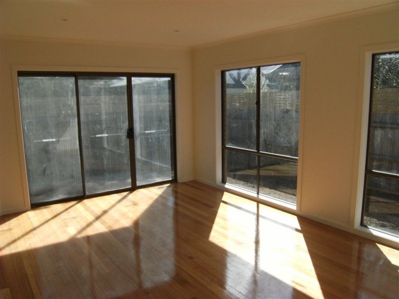 17a Mitchell Street, Seaford VIC 3198