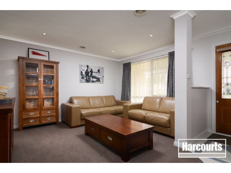 29 Delatite Way, Skye VIC 3977