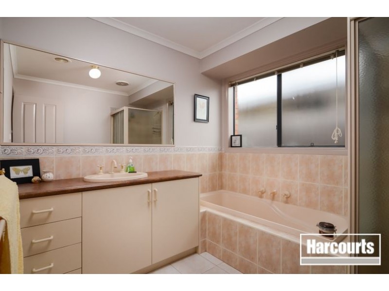 29 Delatite Way, Skye VIC 3977