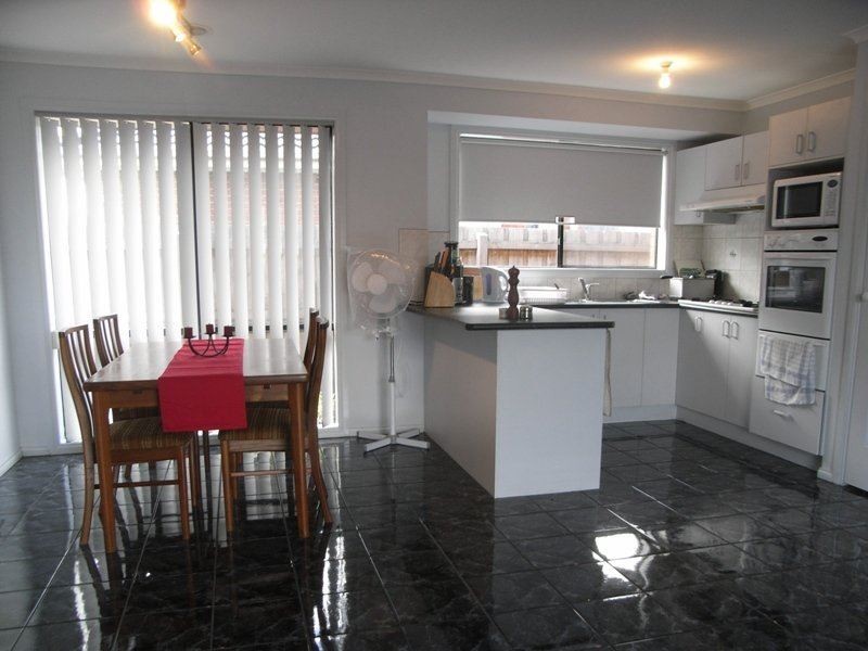 27 Szer Way, Carrum Downs VIC 3201