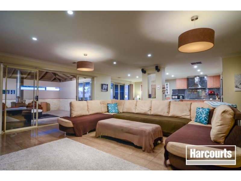 47 McGowan Drive, Skye VIC 3977