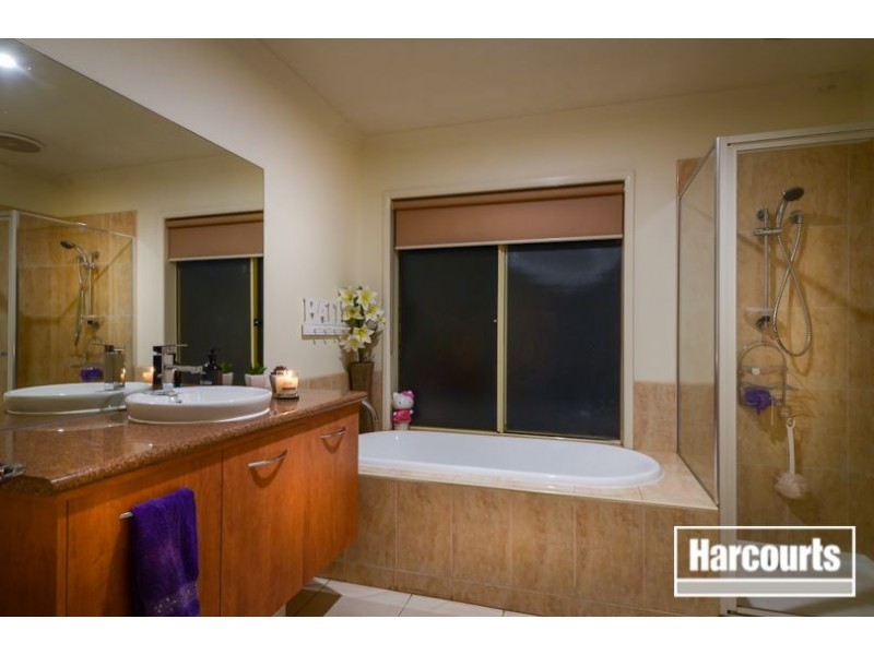 47 McGowan Drive, Skye VIC 3977