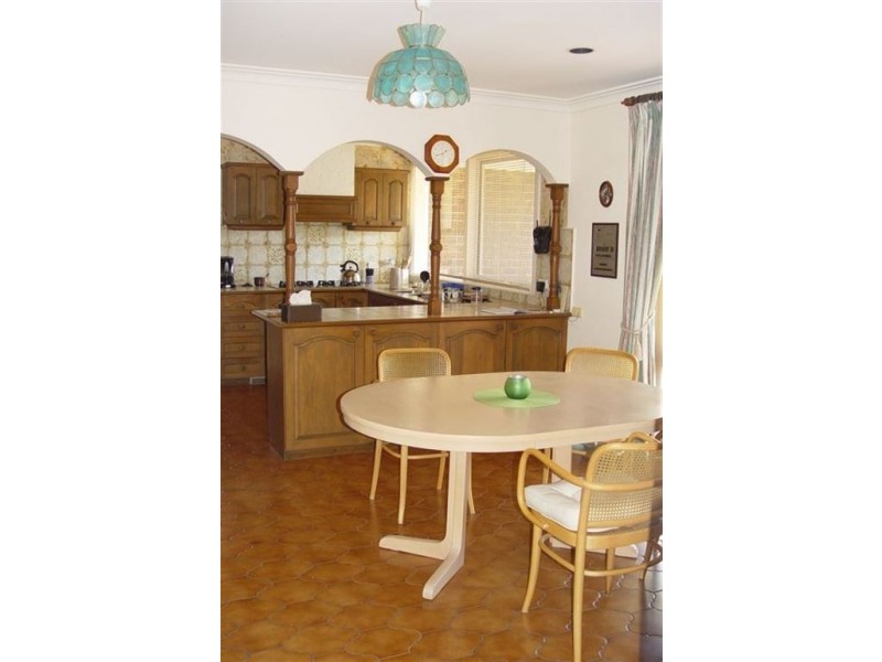 15 Bangor Drive, Frankston VIC 3199