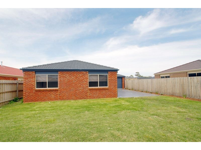 76 Herbert Road, Carrum Downs VIC 3201