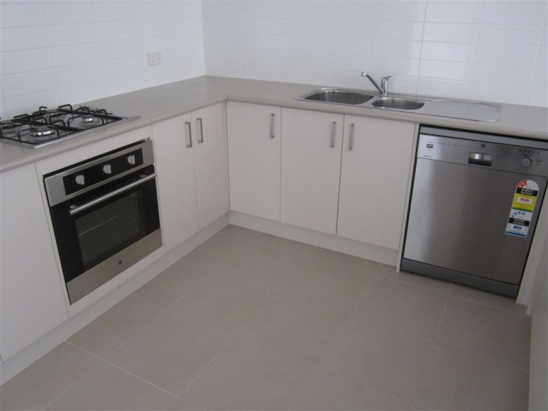 85 Diamond Parade, Skye VIC 3977