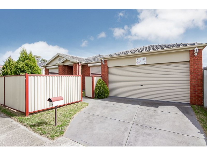 7 Delatite Way, Skye VIC 3977