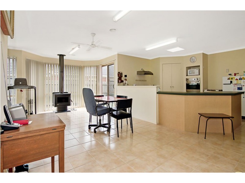 7 Delatite Way, Skye VIC 3977