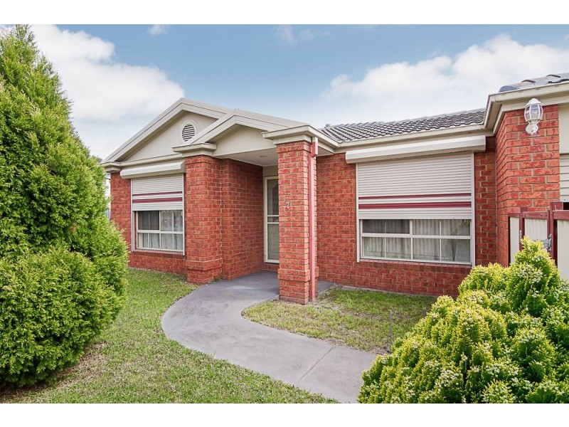 7 Delatite Way, Skye VIC 3977