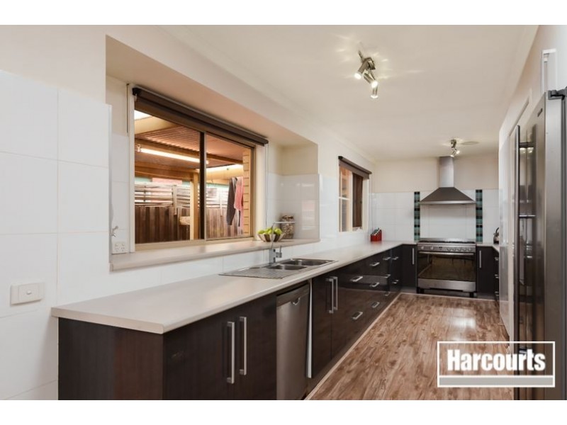 8 Sash Close, Carrum Downs VIC 3201